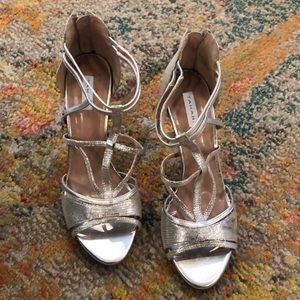 Tahari stilettos- perfect for holiday parties